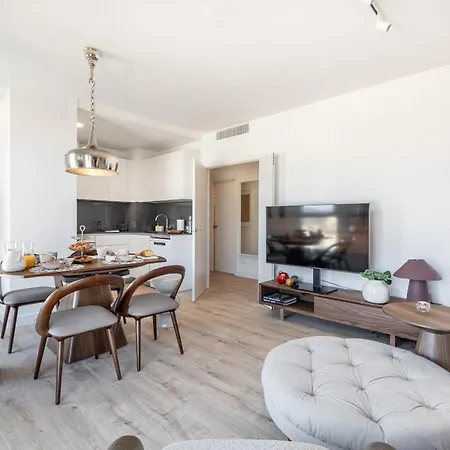 Skyline 9 Pool & Parking Free Appartement