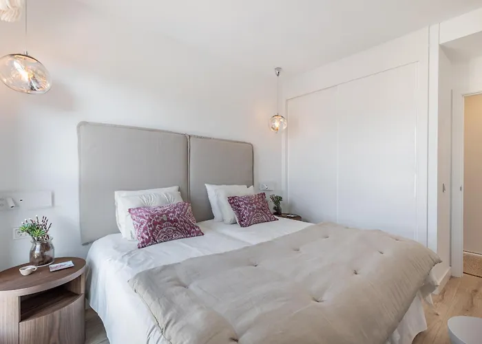 Skyline 9 Pool & Parking Free Apartment Malaga