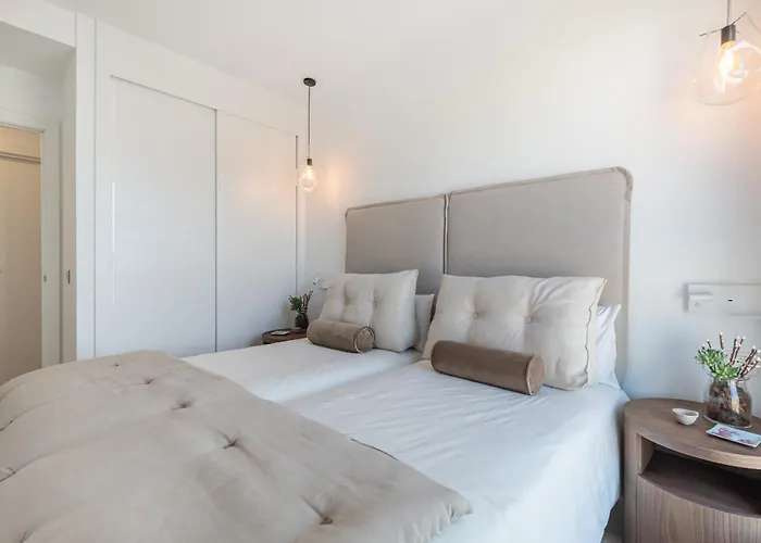 Skyline 9 Pool & Parking Free Malaga