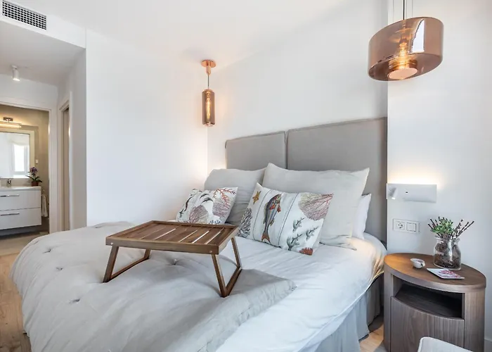 Skyline 9 Pool & Parking Free Apartment Malaga