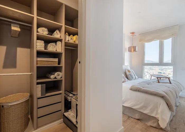 Apartment Skyline 9 Pool & Parking Free *
